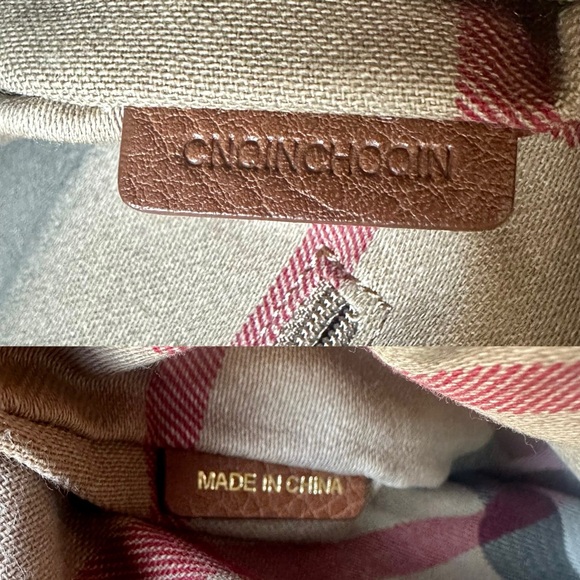 Authentic Burberry Rolled up Canvas Tote/Handbag - Picture 10 of 16